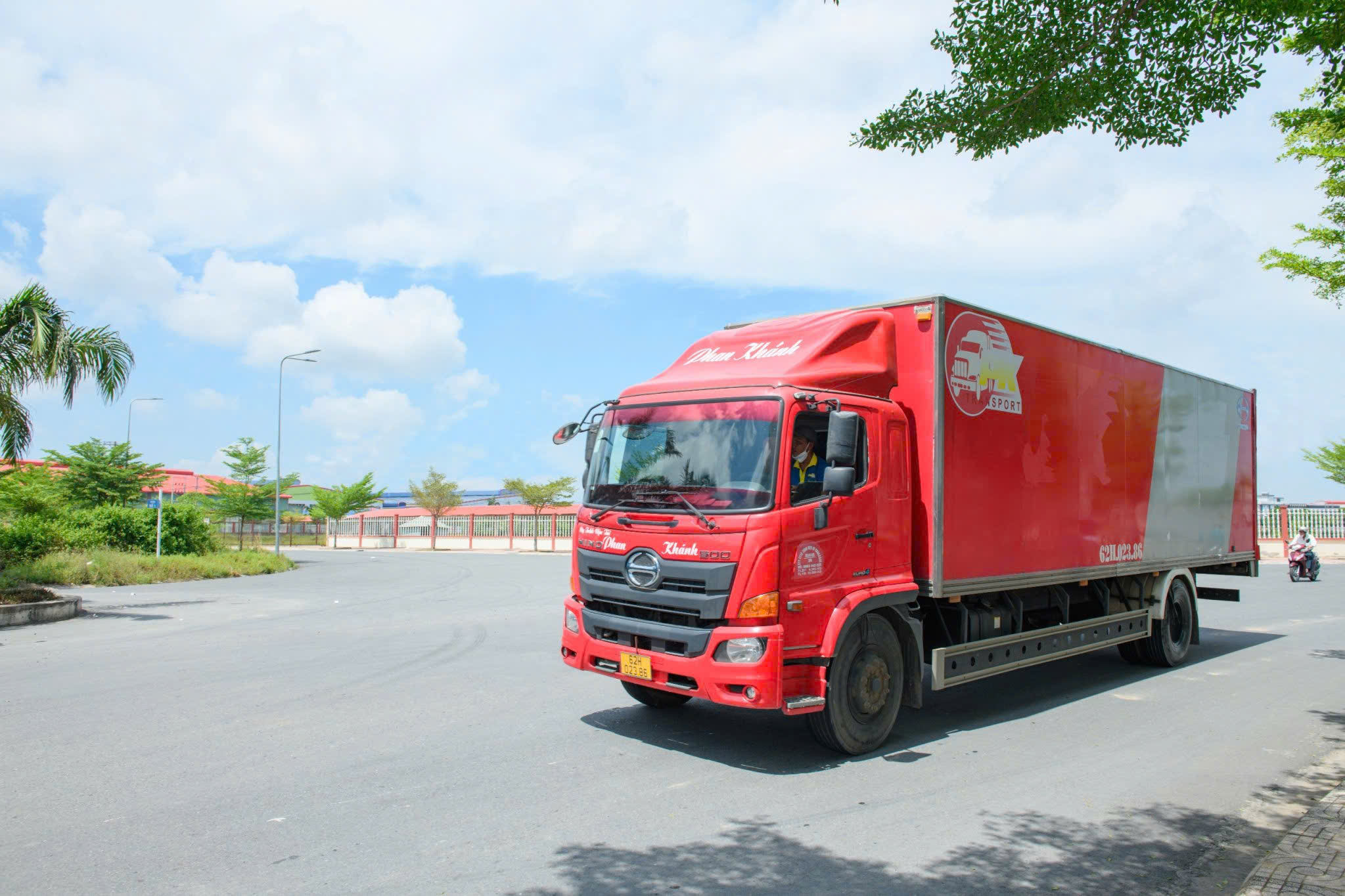 CÔNG TY TNHH VẬN TẢI PHAN KHÁNH