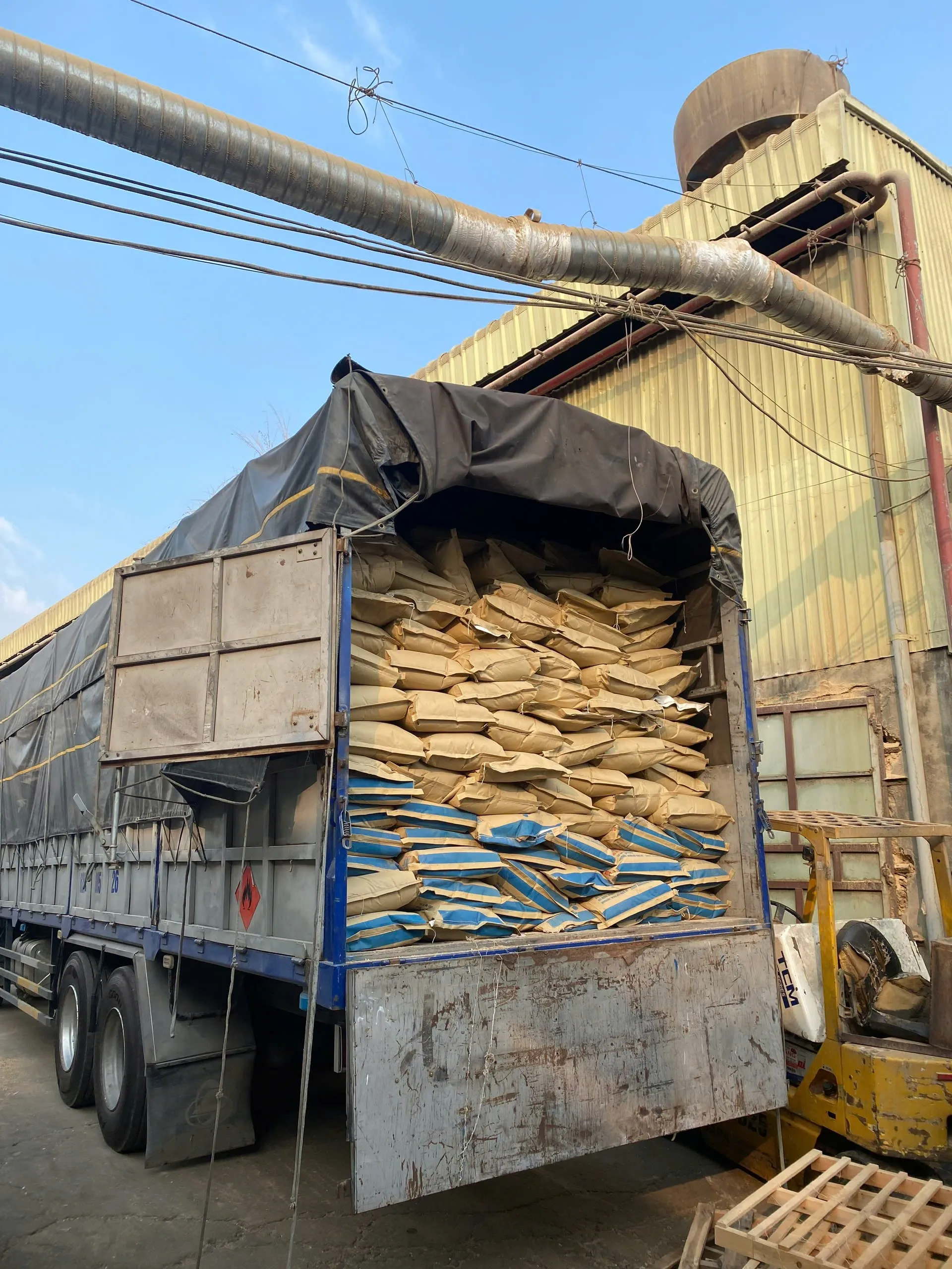 Chằng buộc kiện hàng cồng kềnh an toàn tại Bình Dương – Phan Khánh