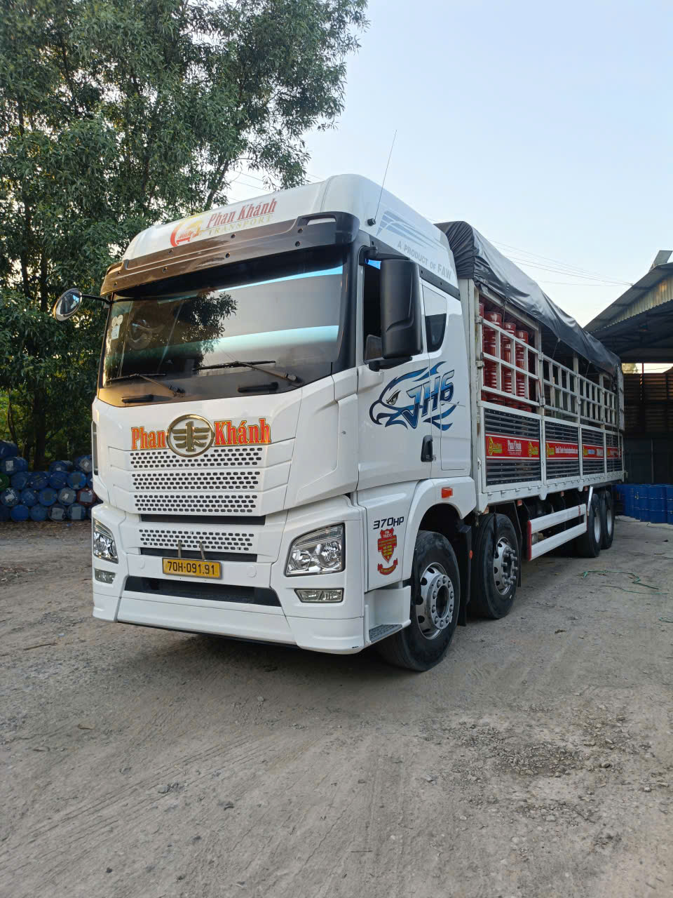 Xe tải hạng nặng
